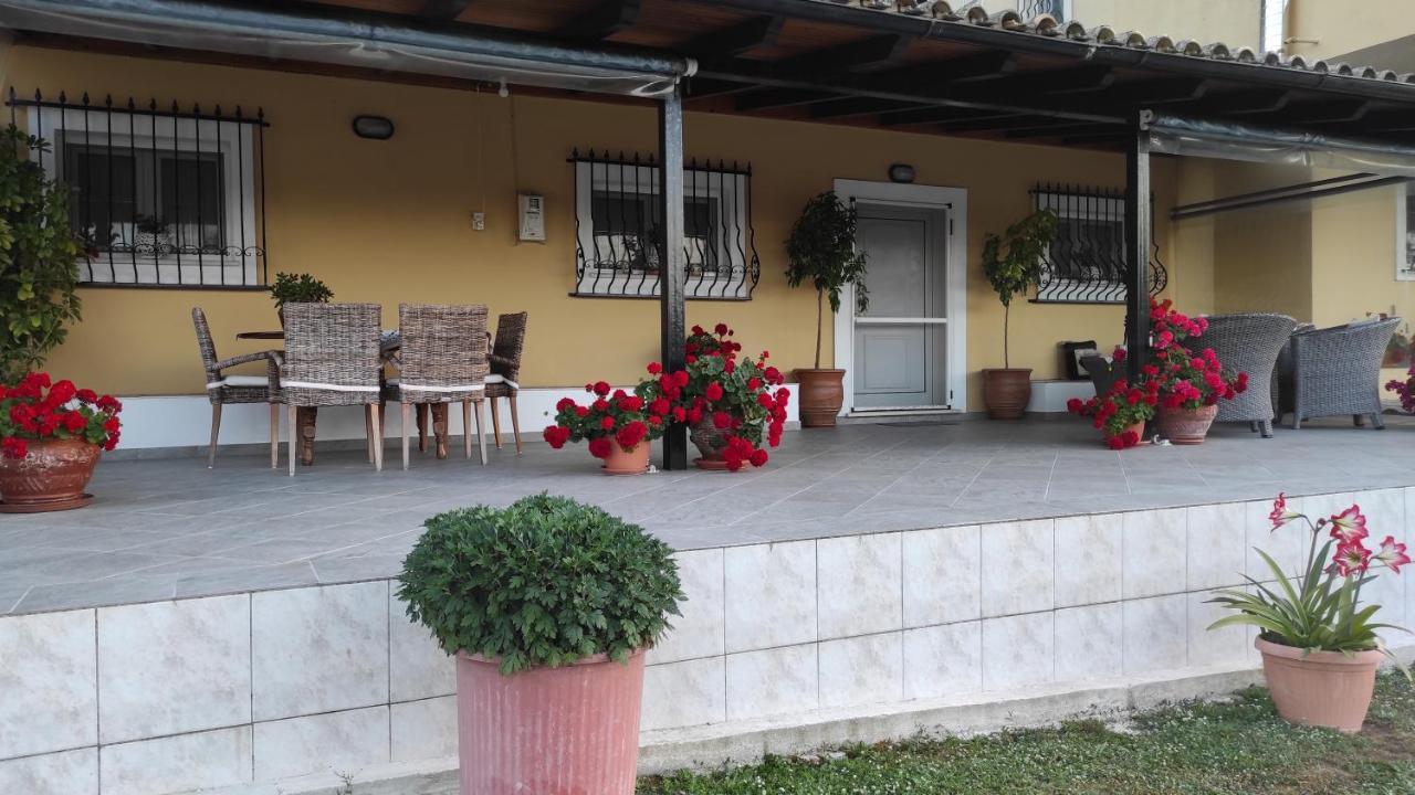VátosErmones Little House公寓 外观 照片
